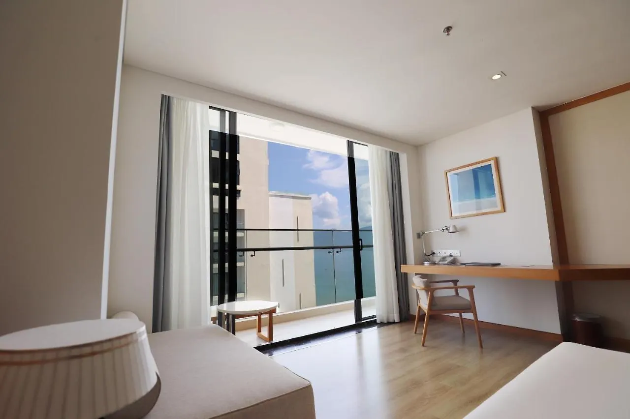Tms Hotel Da Nang Beach 5*,