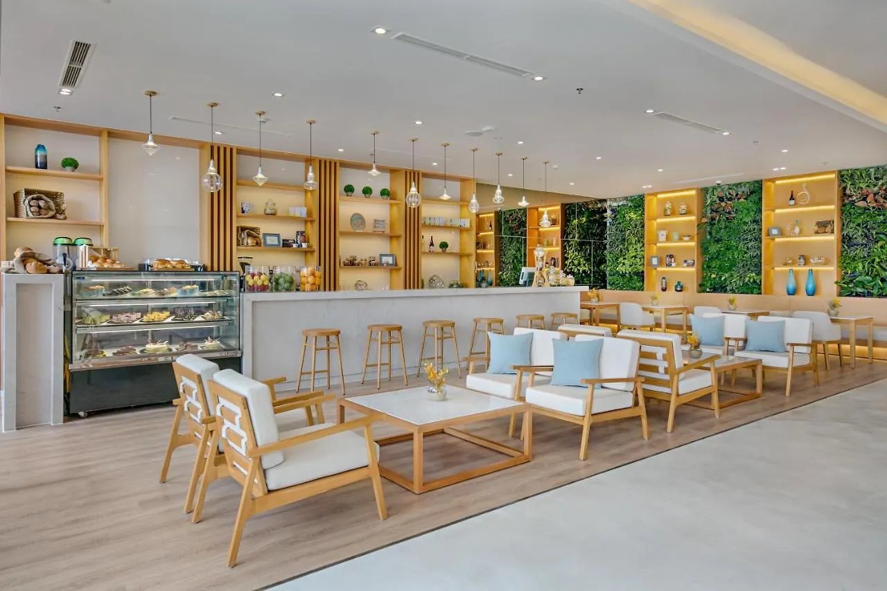 Tms Hotel Da Nang Beach 5*,  Vietnam