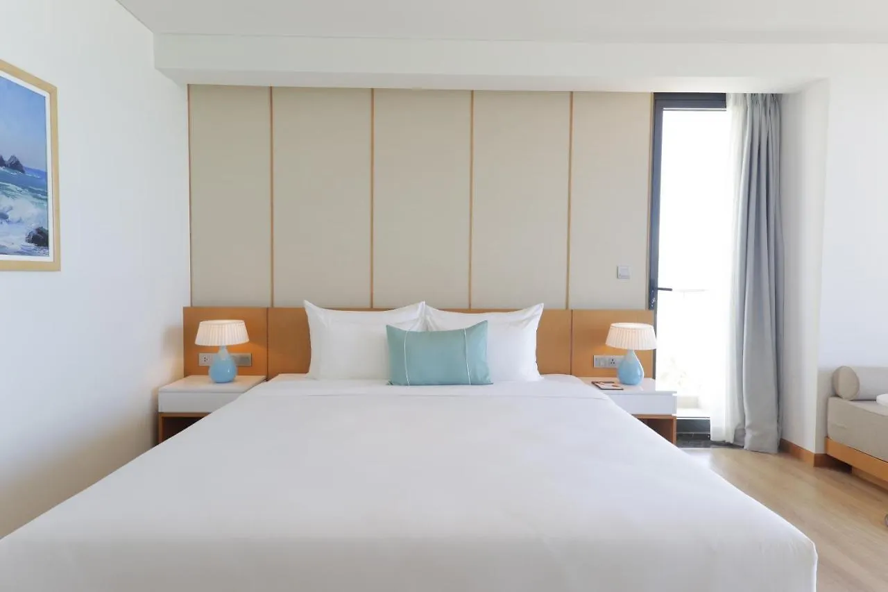 Tms Hotel Da Nang Beach 5*,